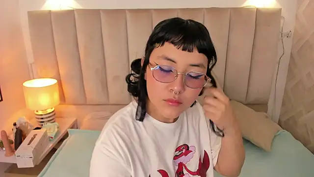 Haru Bonny online show from January 8, 2026, 7:38 pm