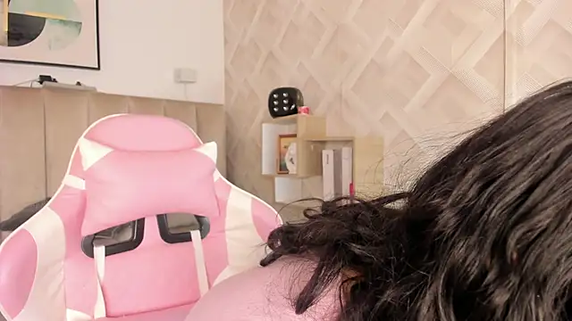 Haru Bonny online show from March 14, 2026, 8:14 pm