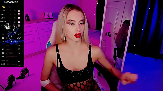 Emilia Klar online show from November 8, 2025, 8:03 am