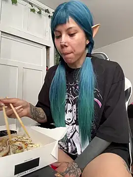 EemaHaruki online show from December 17, 2024, 6:42 pm