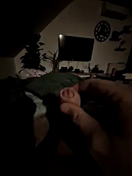 Snapshot of SexKing18x5 chatting on February 2, 2026, 11:03 pm SexKing18x5 online show from February 2, 2026, 11:03 pm