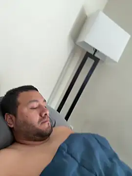 Snapshot of elamante03 chatting on March 10, 2025, 1:10 pm elamante03 online show from March 10, 2025, 1:10 pm