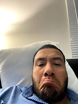 Snapshot of elamante03 chatting on September 10, 2025, 4:01 am elamante03 online show from September 10, 2025, 4:01 am