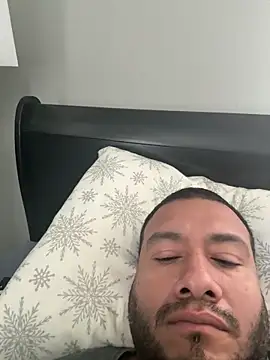 Snapshot of elamante03 chatting on March 5, 2026, 3:19 pm elamante03 online show from March 5, 2026, 3:19 pm