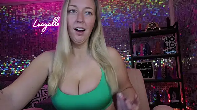 Snapshot of lucyallen4201 chatting on November 26, 2025, 12:06 pm lucyallen4201 online show from November 26, 2025, 12:06 pm