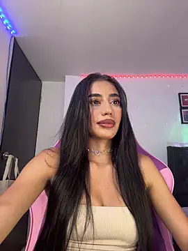 Snapshot of JulietaCheerr chatting on May 17, 2026, 12:41 am JulietaCheerr online show from May 17, 2026, 12:41 am