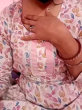 Snapshot of Mahi_Baby25 chatting on November 17, 2025, 4:18 am Mahi Baby25 online show from November 17, 2025, 4:18 am