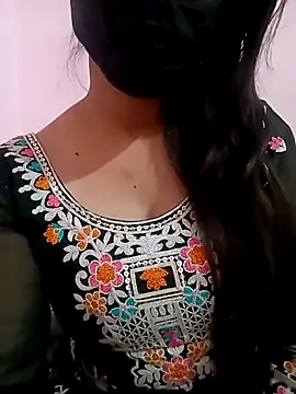 Snapshot of Mahi_Baby25 chatting on November 22, 2025, 2:54 am Mahi Baby25 online show from November 22, 2025, 2:54 am