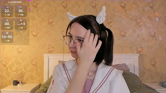 Snapshot of Nora_Failure chatting on December 19, 2024, 11:07 am Nora Failure online show from December 19, 2024, 11:07 am