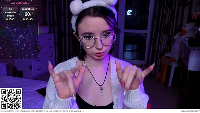 Snapshot of Nora_Failure chatting on February 16, 2026, 12:34 pm Nora Failure online show from February 16, 2026, 12:34 pm