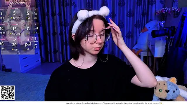 Snapshot of Nora_Failure chatting on February 23, 2026, 12:57 pm Nora Failure online show from February 23, 2026, 12:57 pm