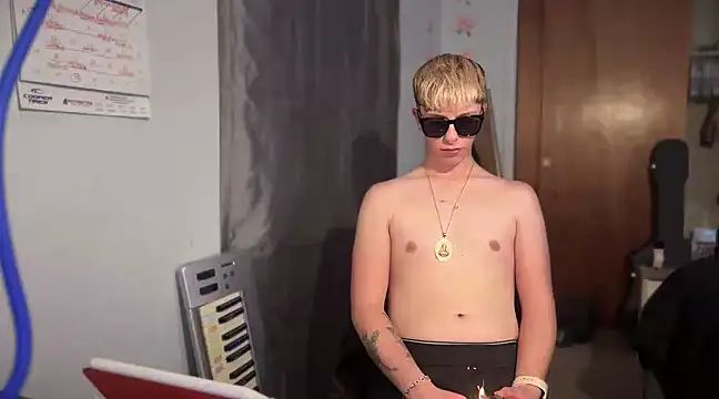 twentywithafelonyy online show from January 11, 2025, 9:26 am