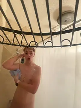 twentywithafelonyy online show from January 22, 2025, 3:20 am