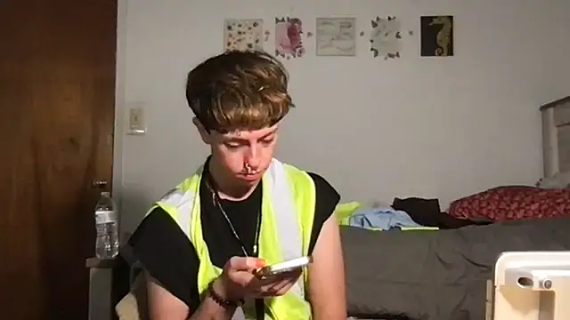 twentywithafelonyy online show from October 12, 2025, 5:17 am