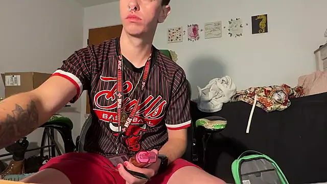 twentywithafelonyy online show from December 4, 2025, 8:12 am