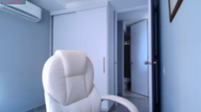 Snapshot of auroracaruso11 chatting on January 11, 2025, 4:03 pm auroracaruso11 online show from January 11, 2025, 4:03 pm