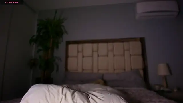 Snapshot of auroracaruso11 chatting on January 22, 2025, 1:10 am auroracaruso11 online show from January 22, 2025, 1:10 am