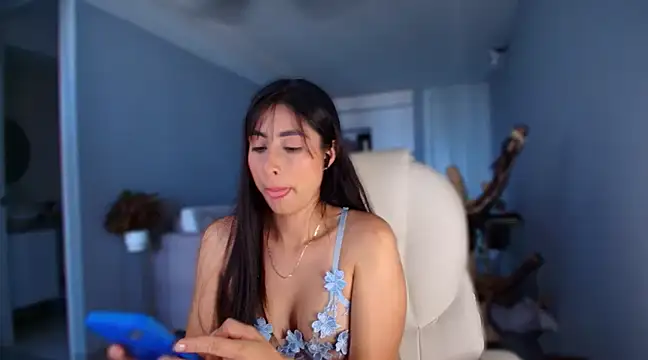 Snapshot of auroracaruso11 chatting on March 10, 2025, 10:02 pm auroracaruso11 online show from March 10, 2025, 10:02 pm