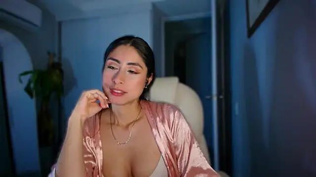 Snapshot of auroracaruso11 chatting on October 25, 2025, 10:59 pm auroracaruso11 online show from October 25, 2025, 10:59 pm