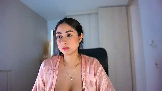 Snapshot of auroracaruso11 chatting on July 15, 2026, 6:46 pm auroracaruso11 online show from July 15, 2026, 6:46 pm