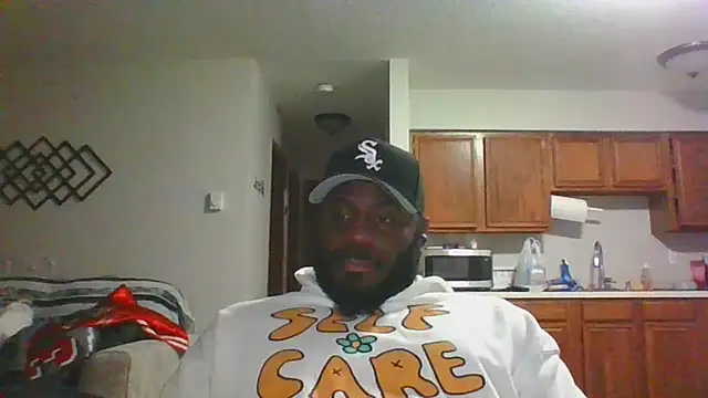 Snapshot of Stayinalive1992 chatting on January 18, 2025, 3:09 am Stayinalive1992 online show from January 18, 2025, 3:09 am