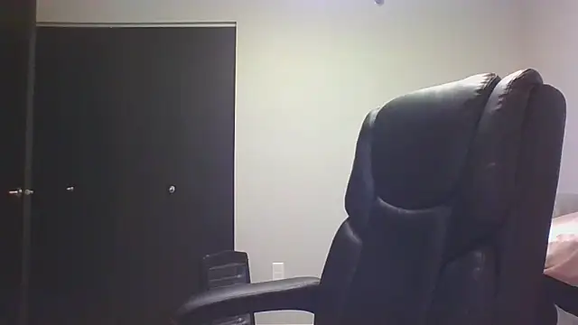 Stayinalive1992 online show from March 29, 2026, 3:17 am