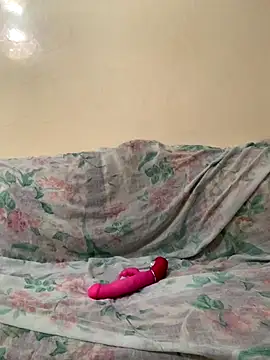 Snapshot of Layla-daloua chatting on September 20, 2025, 7:48 pm Layla-daloua online show from September 20, 2025, 7:48 pm