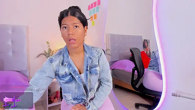 NiaBlanco online show from January 9, 2026, 5:26 pm