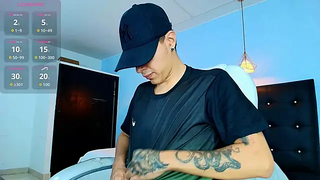 Lobo 17  online show from September 24, 2025, 3:54 am