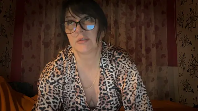 StellarTeam online show from November 26, 2025, 9:05 pm