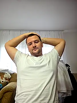 Snapshot of KarlosCarutox chatting on September 9, 2025, 3:55 pm KarlosCarutox online show from September 9, 2025, 3:55 pm