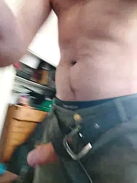 QcMisterv13 online show from April 21, 2026, 7:17 pm