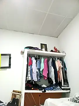 juanpr 1-15 online show from December 21, 2025, 5:09 pm