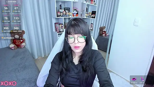 Snapshot of misshoneyxxx chatting on March 1, 2026, 11:45 am misshoneyxxx online show from March 1, 2026, 11:45 am