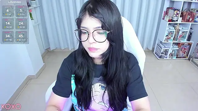 Snapshot of misshoneyxxx chatting on April 23, 2026, 3:30 am misshoneyxxx online show from April 23, 2026, 3:30 am