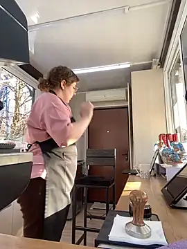 cinnabon  online show from January 28, 2025, 12:00 pm