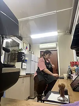 cinnabon  online show from January 29, 2025, 2:42 pm