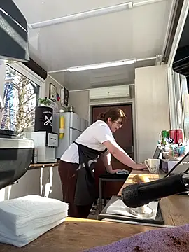 cinnabon  online show from March 2, 2025, 12:22 pm