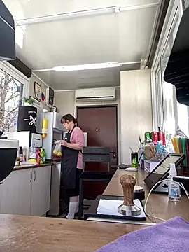 cinnabon  online show from March 13, 2025, 8:04 am