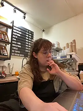 cinnabon  online show from November 7, 2025, 3:34 pm