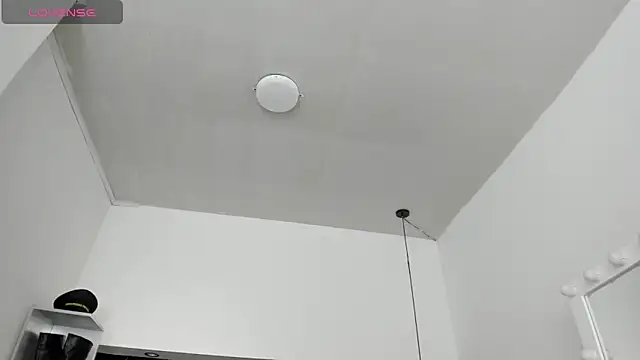 Kathia Armstrong online show from December 26, 2024, 1:21 pm