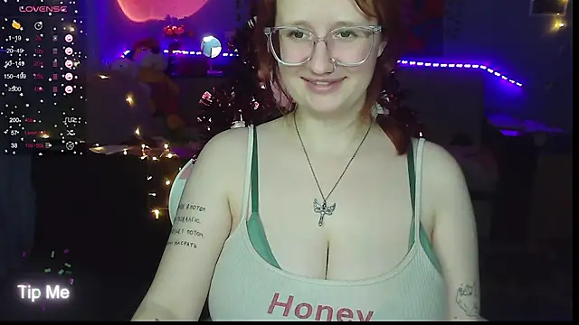 Snapshot of KrisTyBooBsin chatting on December 13, 2024, 3:11 pm KrisTyBooBsin online show from December 13, 2024, 3:11 pm
