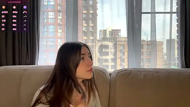 LindaFarmer online show from September 16, 2025, 4:24 am