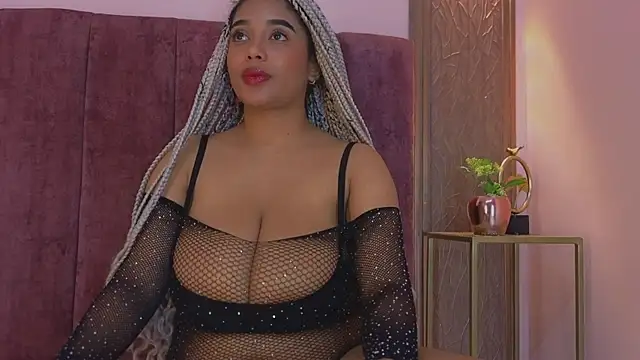 Emy leon online show from November 8, 2025, 9:35 pm