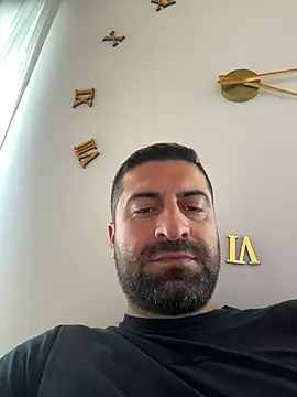 235BABIKO235 online show from April 28, 2026, 2:22 pm