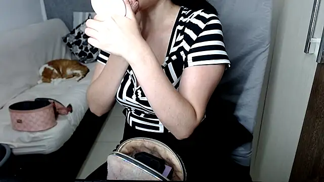 Laura-pervert online show from November 8, 2025, 11:03 pm