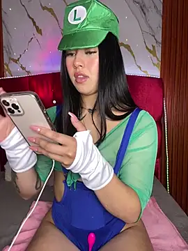 emily 22x online show from October 31, 2025, 10:44 pm