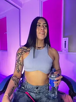 emily 22x online show from November 11, 2025, 10:10 pm