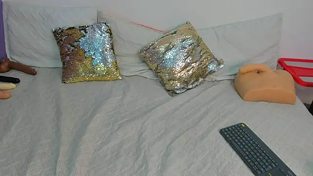 Snapshot of cookplleaser chatting on February 10, 2026, 11:47 am cookplleaser online show from February 10, 2026, 11:47 am