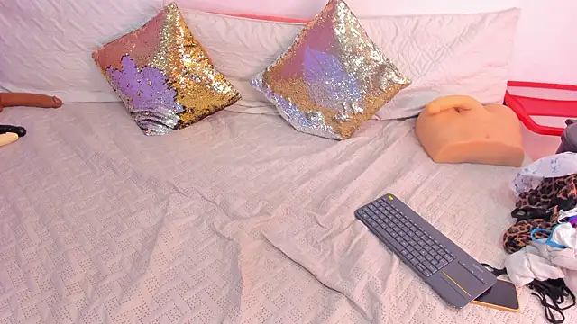 Snapshot of cookplleaser chatting on February 11, 2026, 11:59 am cookplleaser online show from February 11, 2026, 11:59 am